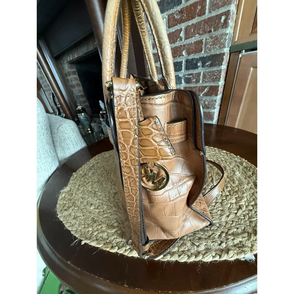 MICHAEL‎ MICHAEL KORS DILLON EW SATCHEL Embossed leather BAG